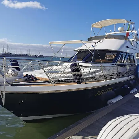 The Sailor Charter Botel *